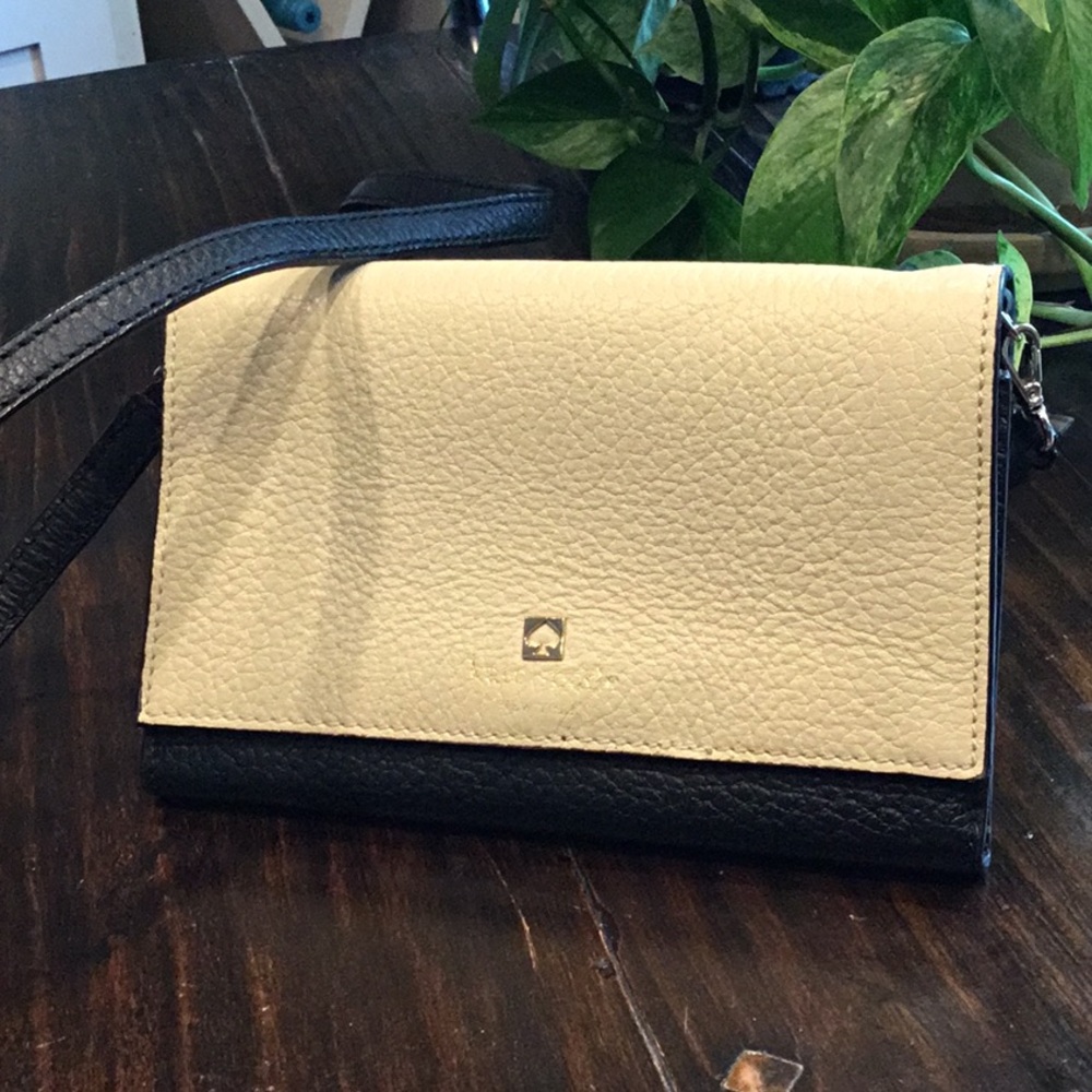 Kate Spade Crossbody Leather 👜 Purse.